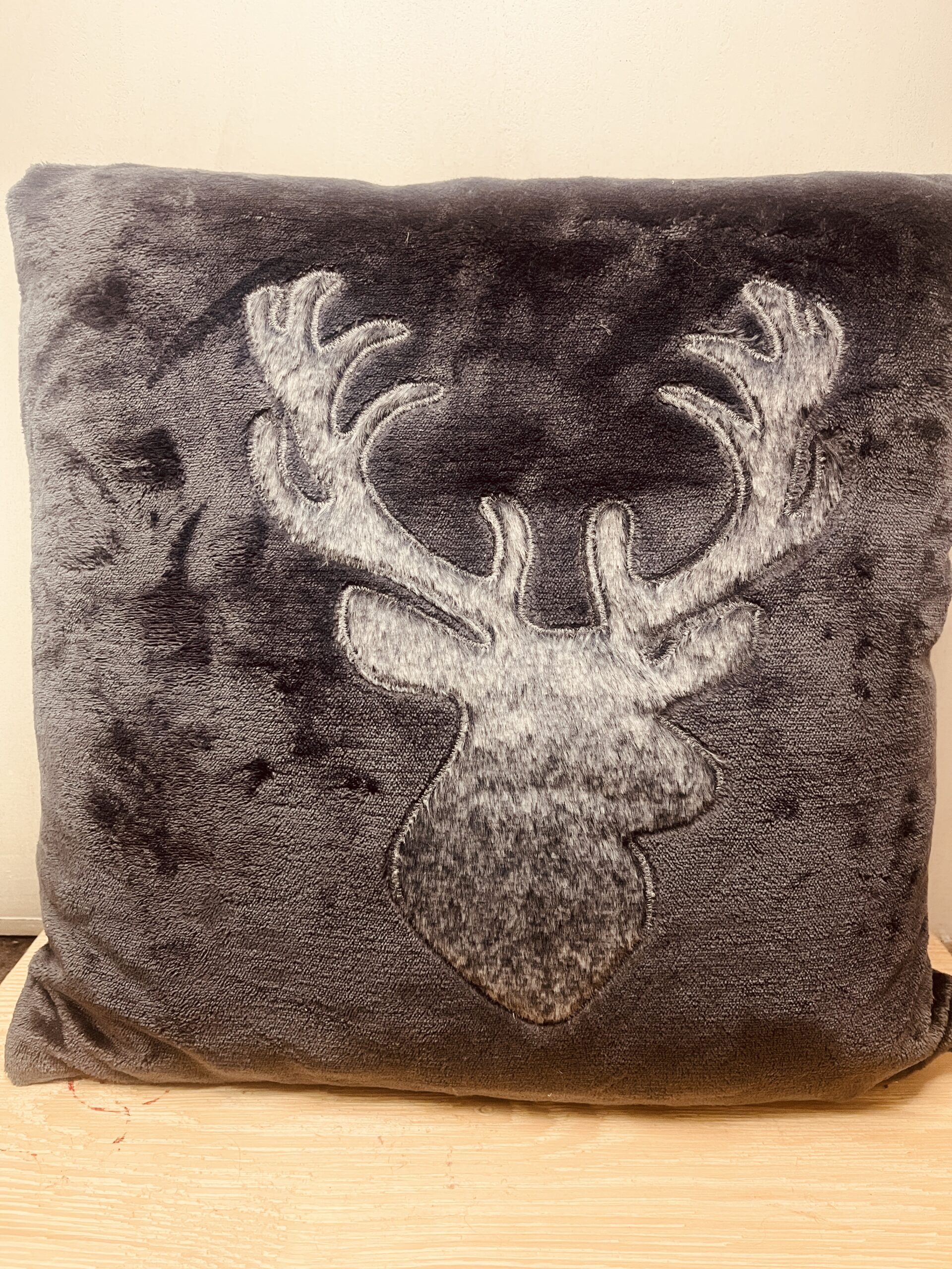 Cuscino Cervo Kissen - immagine 2